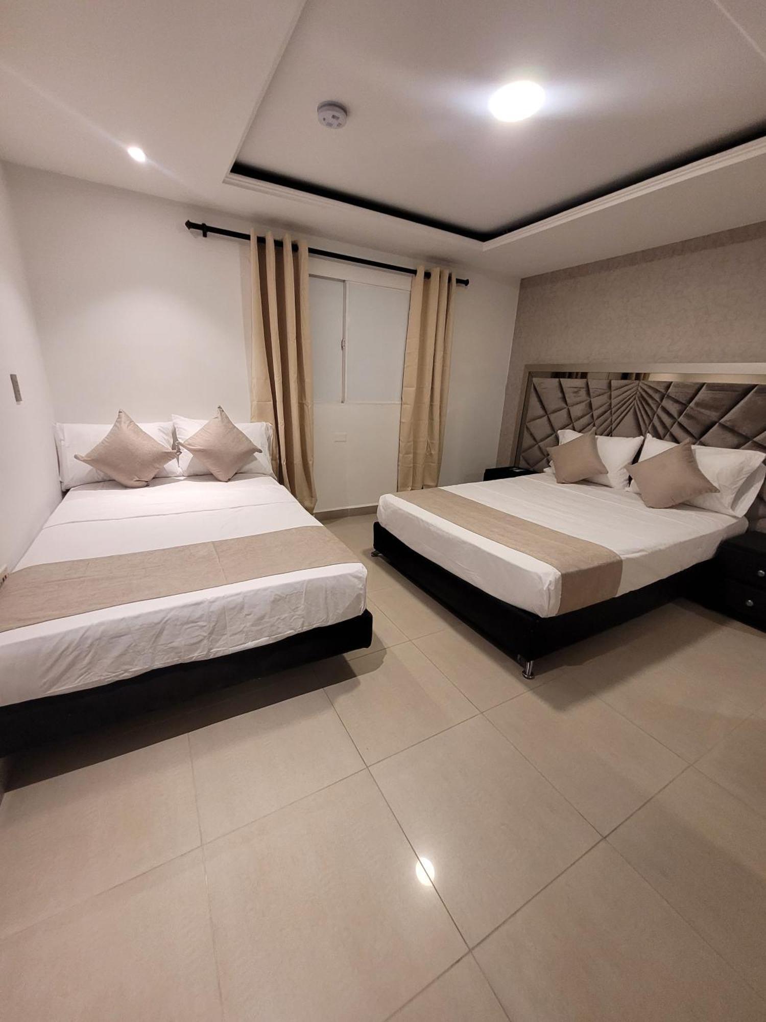 Hotel Med 33 Medellín Extérieur photo