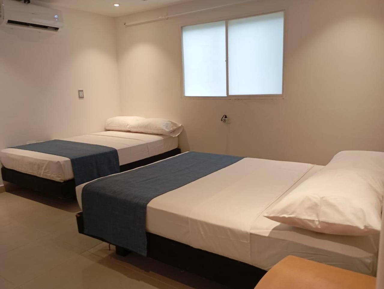 Hotel Med 33 Medellín Extérieur photo